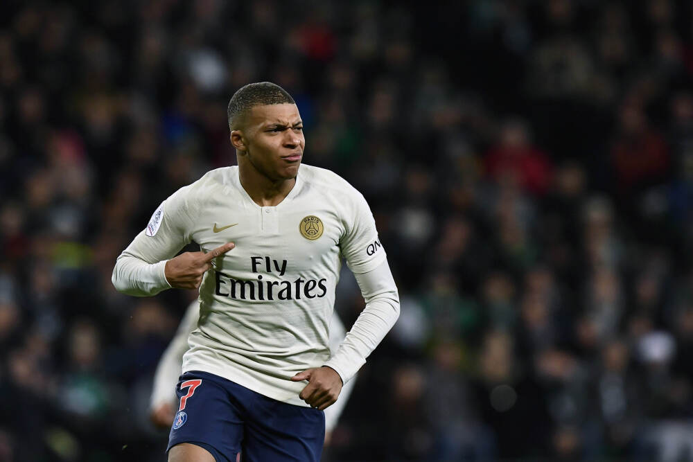 20万车型十年花费对比：油电混动如何选择